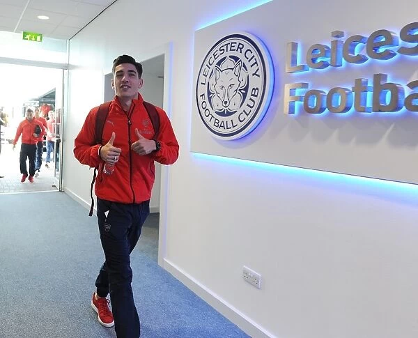 Hector Bellerin Heads to Leicester: Arsenal Star's Arrival Ahead of Premier League Clash, 2015