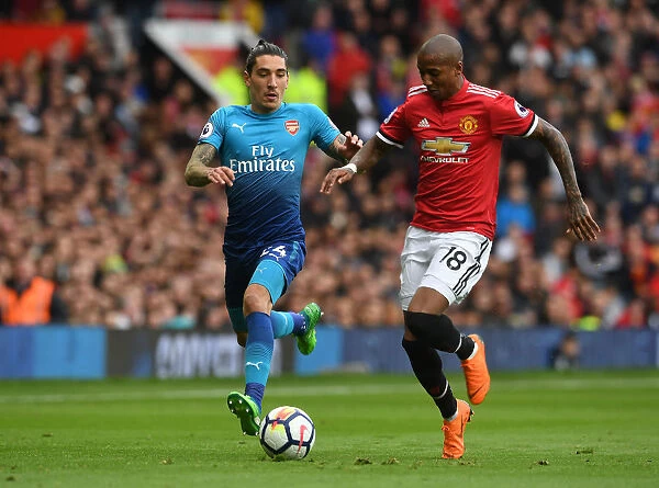 Hector Bellerin vs. Ashley Young: Intense Battle at Old Trafford - Manchester United vs. Arsenal, Premier League 2017-18