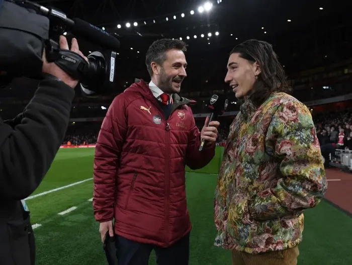 Framed Print : Hector Bellerin's Half-Time Interview: Arsenal FC vs Newcastle United, Premier League 2018-19