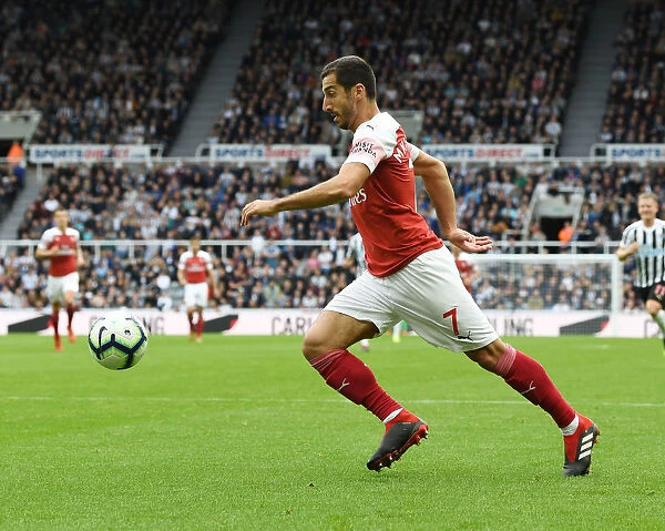 Henrikh Mkhitaryan in Action: Arsenal vs. Newcastle United, Premier League 2018-19