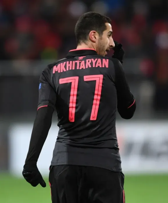 Framed Print : Henrikh Mkhitaryan in Action: Arsenal vs Ostersunds FK, UEFA Europa League 2018