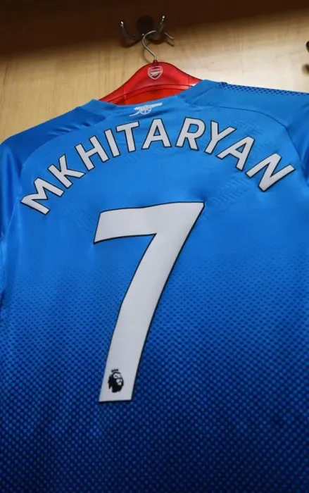Framed Print : Henrikh Mkhitaryan: Gearing Up for Battle in Arsenal's Changing Room (Swansea City vs Arsenal 2017-18)