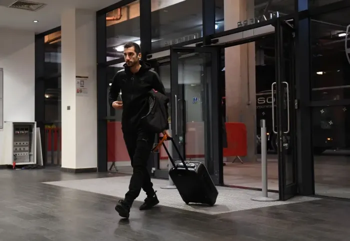 Framed Print : Henrikh Mkhitaryan's Arrival: Arsenal vs. Östersunds FK, UEFA Europa League 2018 Framed Print : Henrikh Mkhitaryan's Arrival: Arsenal vs. Östersunds FK, UEFA Europa League 2018