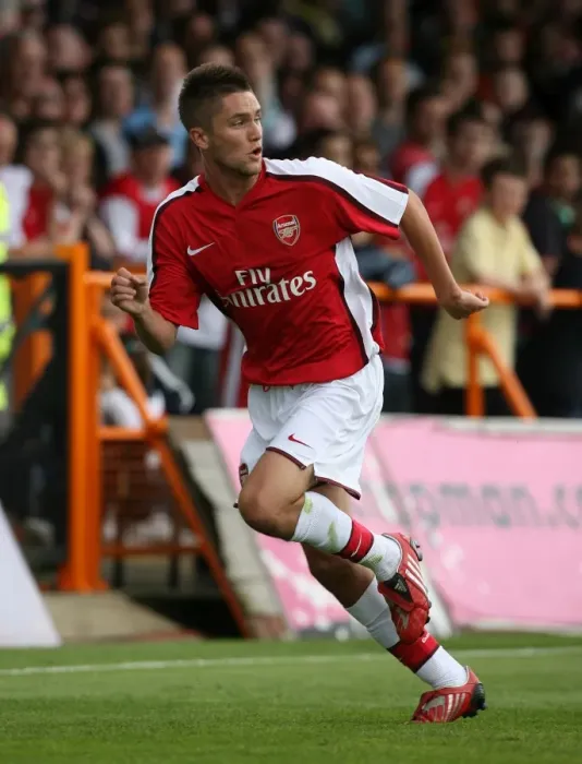 Framed Print : Henry Lansbury Scores for Arsenal Against Barnet in 2008 Pre-Season Friendly Framed Print : Henry Lansbury Scores for Arsenal Against Barnet in 2008 Pre-Season Friendly