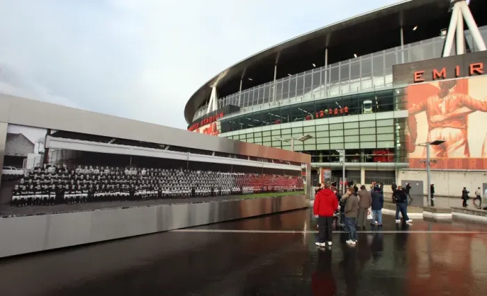Framed Print : The Highbury Shrine: Arsenal 0:3 Chelsea, Barclays Premier League (2009)
