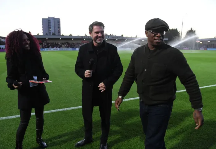 Framed Print : Ian Wright Joins Arsenal Online: Arsenal WFC vs Brighton & Hove Albion WFC - Barclays Womens Super League