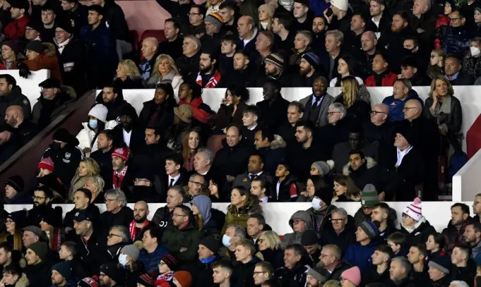 Framed Print : Idris Elba at Nottingham Forest vs Arsenal FA Cup Third Round, 2021-22