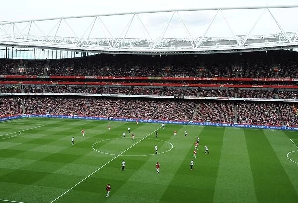 Indesit ad Boards. Arsenal 1: 1 Manchester United. Barclays Premier League. Emirates Stadium