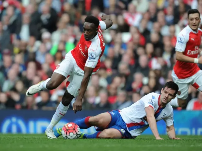 Framed Print : Intense Arsenal vs Crystal Palace Battle at Emirates Stadium, April 2016