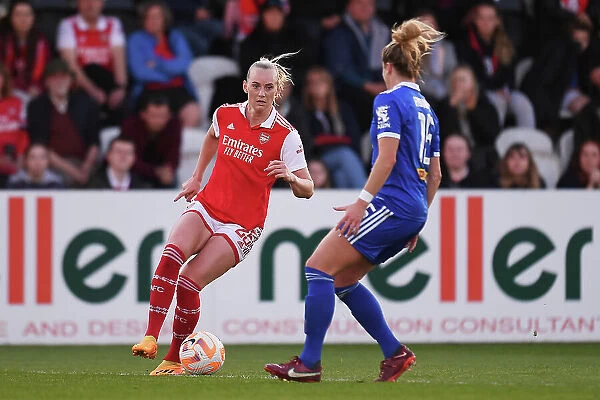 Intense Battle: Arsenal Women vs Leicester City Women in FA Women's Super League