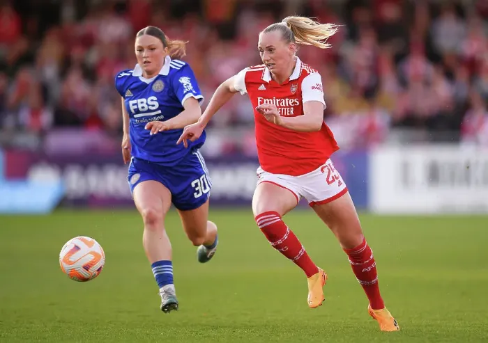 Framed Print : Intense Battle: Arsenal Women vs Leicester City in FA Women's Super League