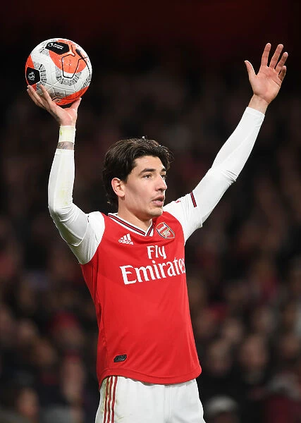 Intense Face-off: Arsenal's Bellerin Clashes with Everton in Premier League Showdown