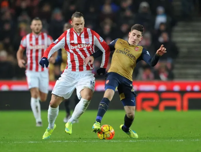 Framed Print : Intense Head-to-Head: Hector Bellerin vs Marko Arnautovic (Stoke City vs Arsenal, Premier League 2015-16) Framed Print : Intense Head-to-Head: Hector Bellerin vs Marko Arnautovic (Stoke City vs Arsenal, Premier League 2015-16)