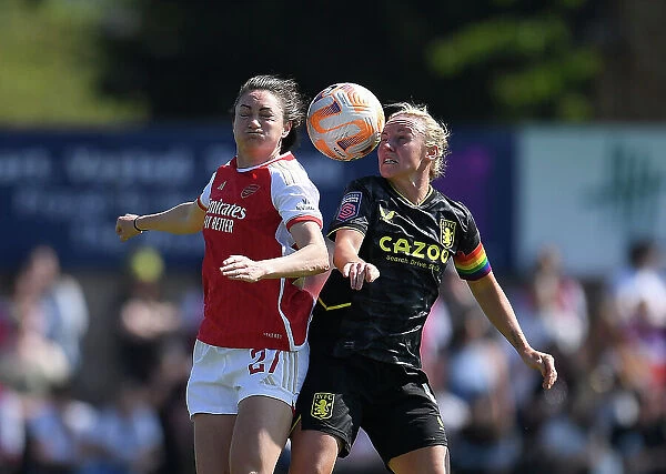 Intense Header Battle: Arsenal vs. Aston Villa in FA Women's Super League