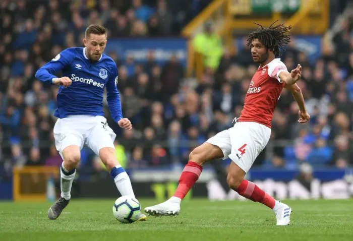 Framed Print : Intense Midfield Battle: Elneny vs Sigurdsson, Everton vs Arsenal, Premier League 2018-19 Framed Print : Intense Midfield Battle: Elneny vs Sigurdsson, Everton vs Arsenal, Premier League 2018-19