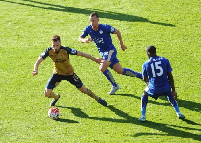 Framed Print : Intense Rivalry: Ramsey vs Drinkwater & Schlupp, Leicester City vs Arsenal, Premier League 2015 / 16