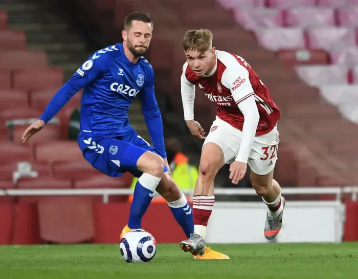 Framed Print : Intense Rivalry: Smith Rowe vs Sigurdsson Clash at Arsenal vs Everton, Premier League 2021 Framed Print : Intense Rivalry: Smith Rowe vs Sigurdsson Clash at Arsenal vs Everton, Premier League 2021