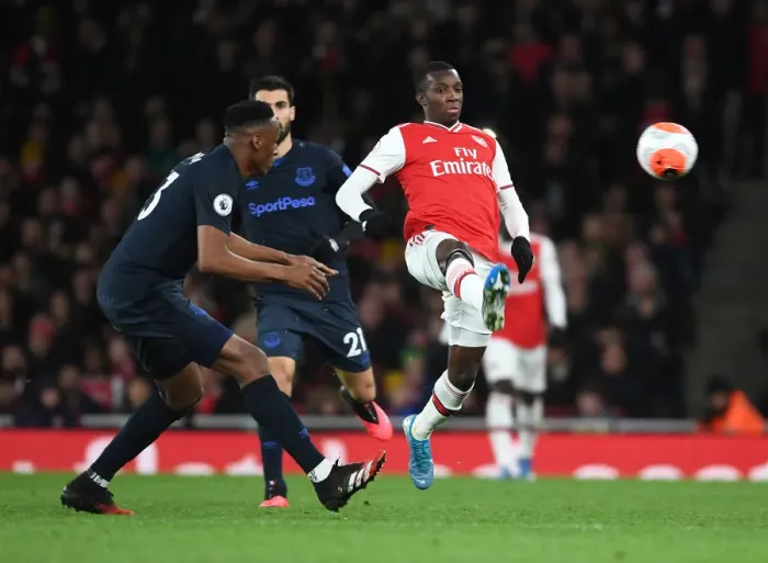 Framed Print : Intense Showdown: Nketiah vs. Mina in Arsenal's Battle Against Everton Framed Print : Intense Showdown: Nketiah vs. Mina in Arsenal's Battle Against Everton