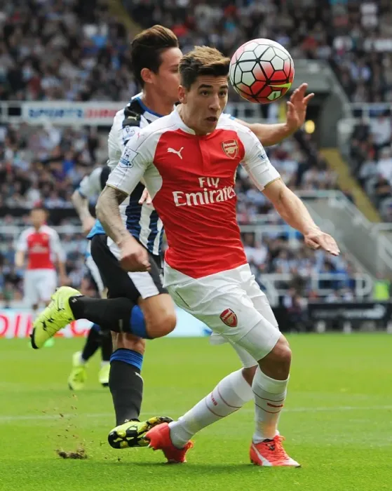 Framed Print : Intense Tackle: Hector Bellerin vs Florian Thauvin in Newcastle United vs Arsenal Premier League Clash (2015-16) Framed Print : Intense Tackle: Hector Bellerin vs Florian Thauvin in Newcastle United vs Arsenal Premier League Clash (2015-16)