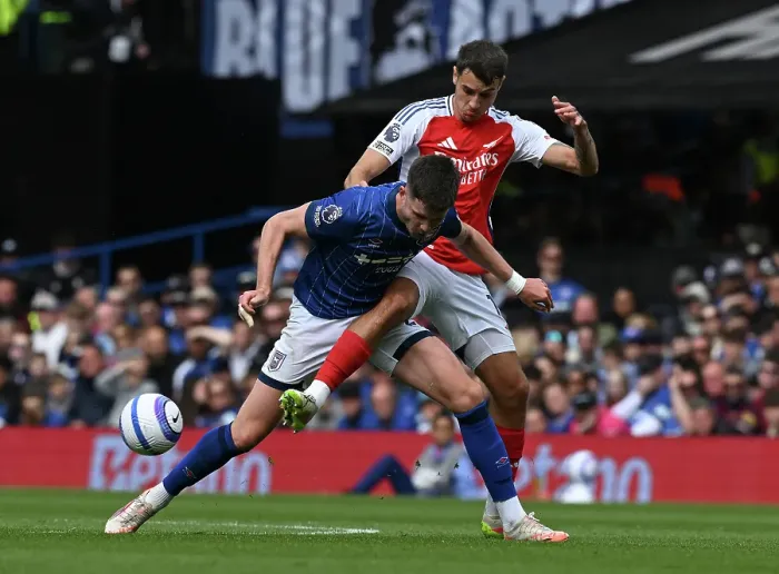 Framed Print : Ipswich Town FC v Arsenal FC - Premier League Framed Print : Ipswich Town FC v Arsenal FC - Premier League