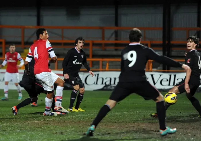 Framed Print : Isaac Hayden Scores Stunner: Arsenal U19 vs Athletico Bilbao U19, NextGen Series