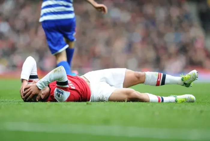 Framed Print : Jack Wilshere in Action: Arsenal vs. Queens Park Rangers, Premier League 2012-13