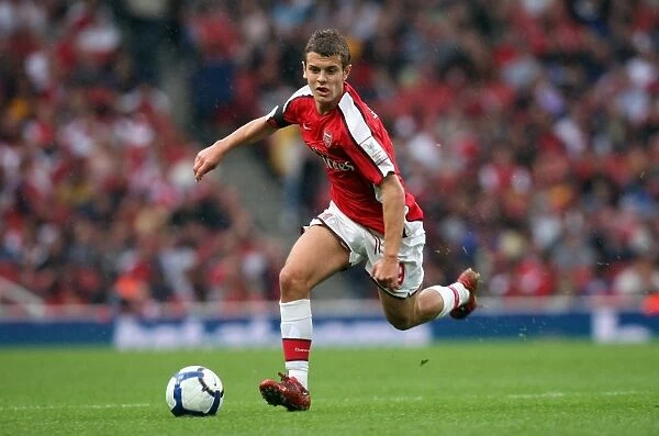 Jack Wilshere in Action: Arsenal's Win Against Atletico Madrid (2:1), Emirates Cup, Emirates Stadium (2009)