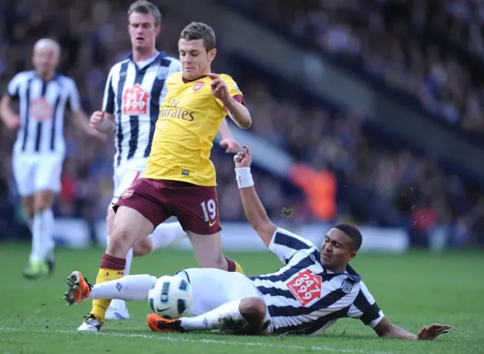 Framed Print : Jack Wilshere (Arsenal) Jerome Thomas (WBA). West Bromwich Albion 2: 2 Arsenal Framed Print : Jack Wilshere (Arsenal) Jerome Thomas (WBA). West Bromwich Albion 2: 2 Arsenal