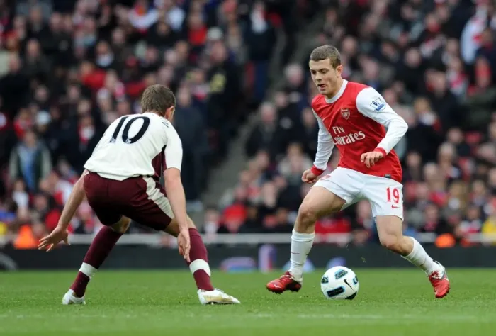 Framed Print : Jack Wilshere (Arsenal) Jordan Henderson (Sunderland). Arsenal 0: 0 Sunderland