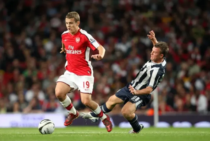 Framed Print : Jack Wilshere (Arsenal) Simon Cox (WBA) Framed Print : Jack Wilshere (Arsenal) Simon Cox (WBA)