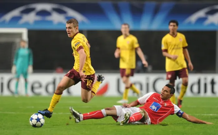 Framed Print : Jack Wilshere (Arsenal) Vandinho (Braga). SC Braga 2: 0 Arsenal, UEFA Champions League Framed Print : Jack Wilshere (Arsenal) Vandinho (Braga). SC Braga 2: 0 Arsenal, UEFA Champions League