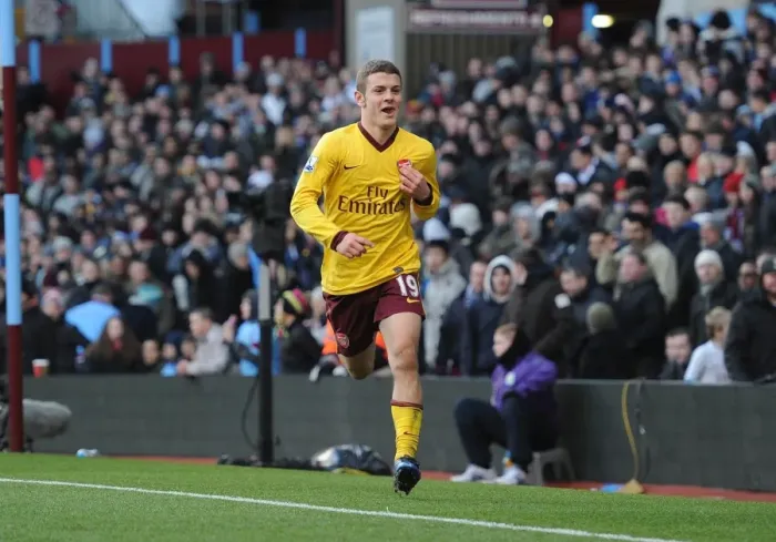 Framed Print : Jack Wilshere celebrates scoring Arsenals 4th goal. Aston Villa 2: 4 Arsenal