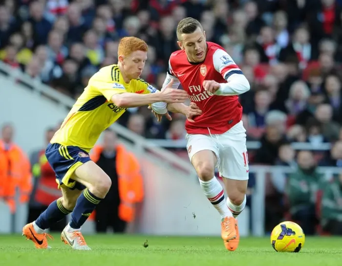 Framed Print : Jack Wilshere Outsmarts Jack Colback: Arsenal vs Sunderland, Premier League 2013-14 Framed Print : Jack Wilshere Outsmarts Jack Colback: Arsenal vs Sunderland, Premier League 2013-14