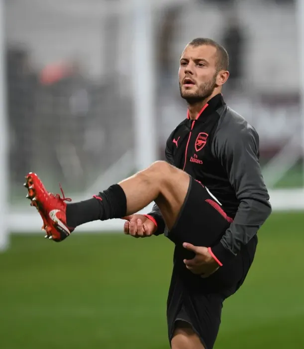 Framed Print : Jack Wilshere Prepares for Arsenal's Clash Against West Ham United (2017-18)