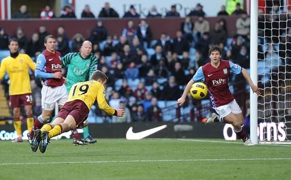Jack Wilshere Scores Arsenal's Fourth Goal: Aston Villa 2-4 Arsenal, Barclays Premier League (November 27, 2010)