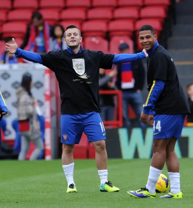 Framed Print : Jack Wilshere and Serge Gnabry (Arsenal) warms up before the match. Crystal Palace 0: 2 Arsenal