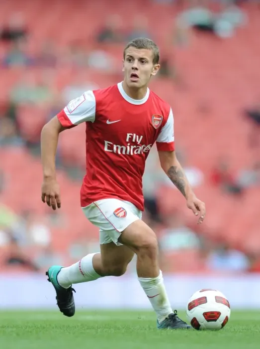 Framed Print : Jack Wilshere Shines: Arsenal vs AC Milan - Emirates Cup 2010-11 (1:1) Framed Print : Jack Wilshere Shines: Arsenal vs AC Milan - Emirates Cup 2010-11 (1:1)