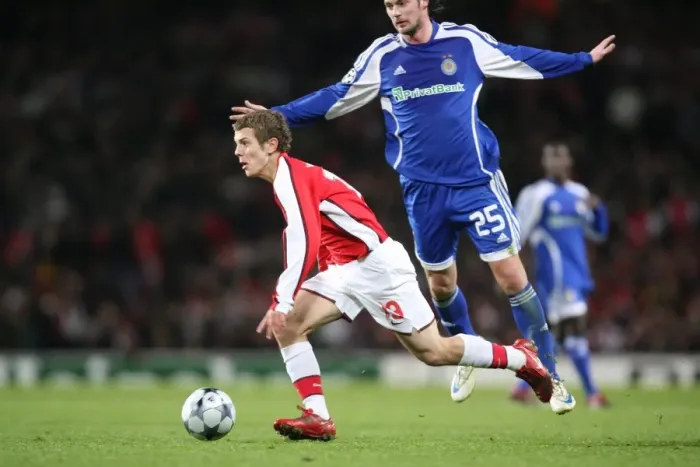 Framed Print : Jack Wilshere vs Artem Milevskiy: Arsenal's Win Over Dynamo Kyiv in UEFA Champions League Group G (November 2008)