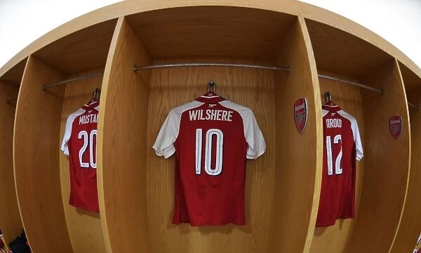 Jack Wilshere's Empty Arsenal Jersey in the Changing Room - Arsenal vs. 1. FC Koeln, UEFA Europa League (2017)