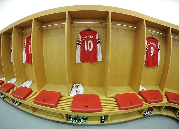 Jack Wilshere's Arsenal Shirt in Arsenal Changing Room (Arsenal vs. Queens Park Rangers, 2012-13)