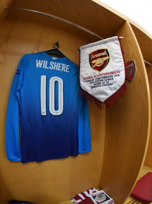 Framed Print : Jack Wilshere's Arsenal Shirt and Match Pennant (Arsenal v Östersunds FK, 2017-18)