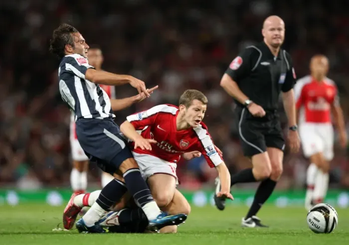 Framed Print : Jack Wilshere's Brilliant Performance: Arsenal's 2-0 Carling Cup Victory over West Brom