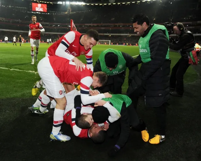 Framed Print : Jack Wilshere's FA Cup-Winning Goal for Arsenal vs Swansea Framed Print : Jack Wilshere's FA Cup-Winning Goal for Arsenal vs Swansea