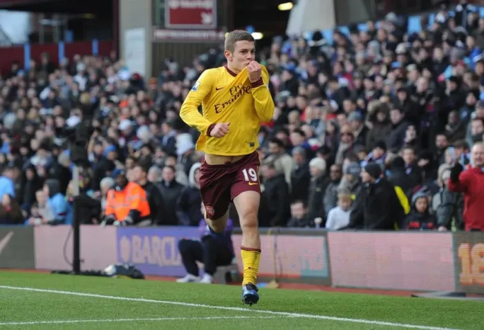 Framed Print : Jack Wilshere's Game-Winning Goal: Arsenal 4-2 Aston Villa, Barclays Premier League (2010-11) Framed Print : Jack Wilshere's Game-Winning Goal: Arsenal 4-2 Aston Villa, Barclays Premier League (2010-11)