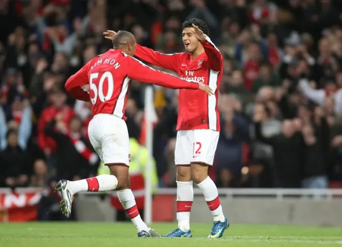 Framed Print : Jay Simpson celebrates scoring the 2nd Arsenal goal with Carlos Vela