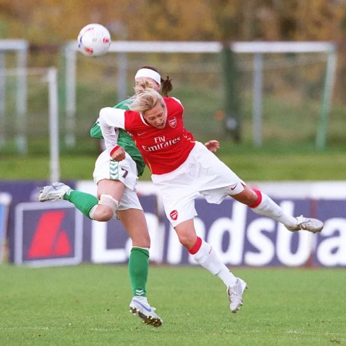 Framed Print : Jayne Ludlow (Arsenal) Erna Sigurdardottir (Bredablik)