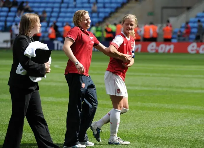 Framed Print : Jayne Ludlow and Katie Chapman (Arsenal). Arsenal Ladies 2: 0 Bristol Academy