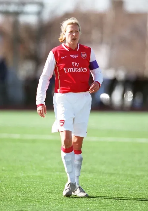 Framed Print : Jayne Ludlow Leads Arsenal to Victory: 0-1 over Umea IK in UEFA Cup Framed Print : Jayne Ludlow Leads Arsenal to Victory: 0-1 over Umea IK in UEFA Cup