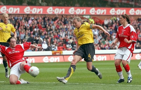 Jayne Ludlow scores her 1st goal Arsenals 2nd