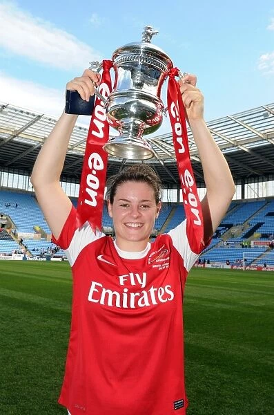 Jennifer Beattie (Arsenal) with the FA Cup Trophy. Arsenal Ladies 2:0 Bristol Academy